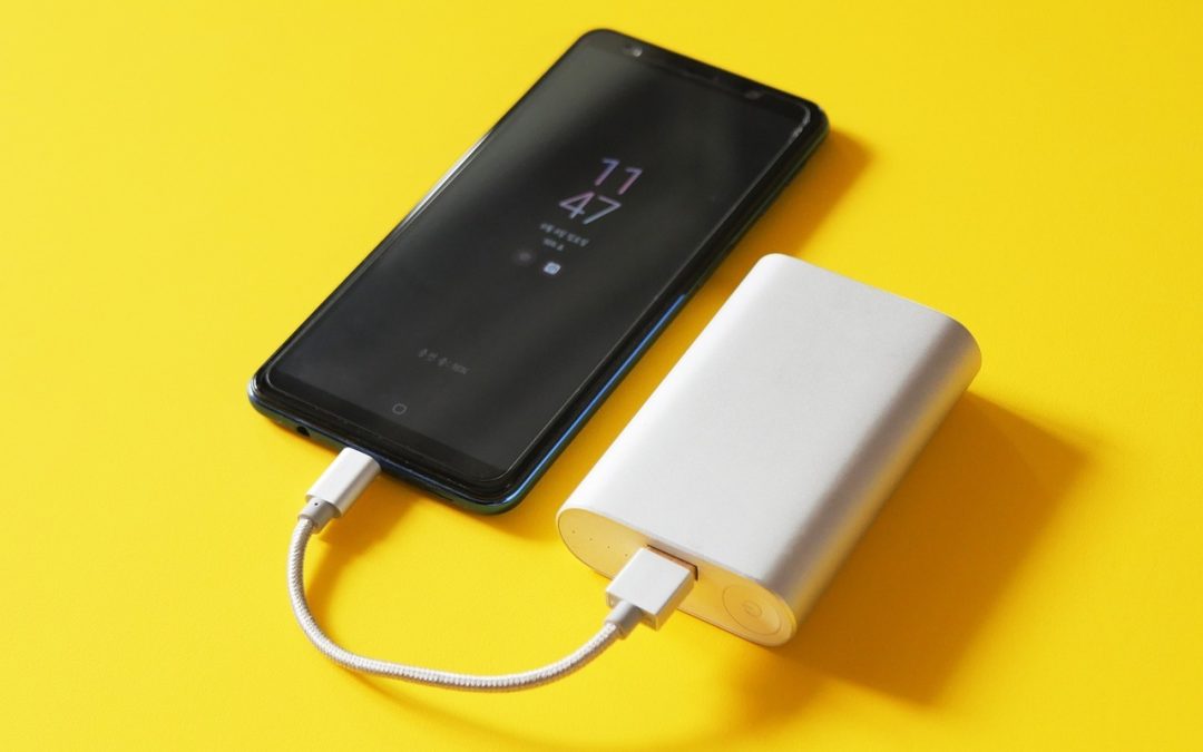 Optez pour un cadeau d’évolution, la batterie externe personnalisable